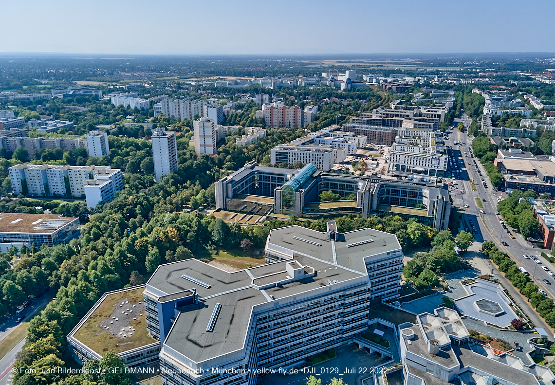 22.07.2022 - Rentenversicherung und Perlach PLaza in Neuperlach